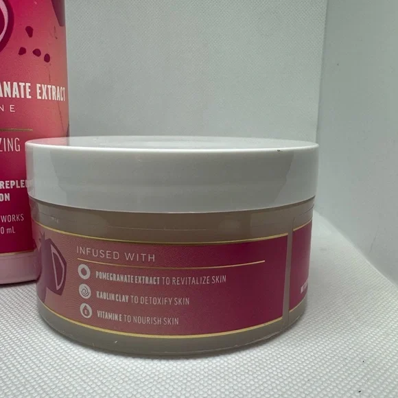 Pomegranate Extract Body Care BBW Wellness Collection
Bundle of 3 NWT - Picture 3 of 4